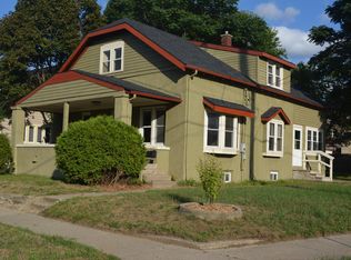 1070 Rathbone St SW, Wyoming, MI 49509