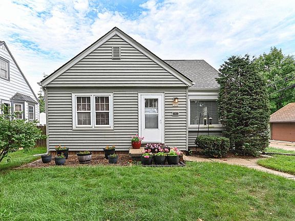 2nd image of 3852 S 5th STREET