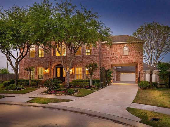 2nd image of 7623 Bogard Ct