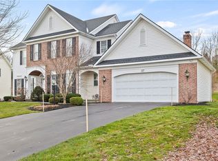 27 Caversham Woods, Pittsford, NY 14534