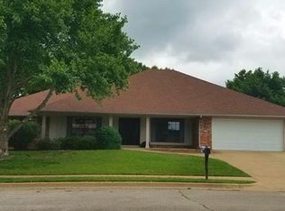 2608 Camelot Ct, Bartlesville, OK 74006