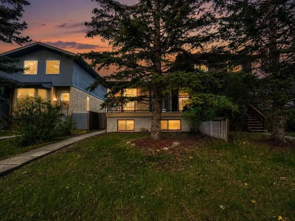 3429 E Cedarille Dr SW, Calgary, AB T2W 3J3
