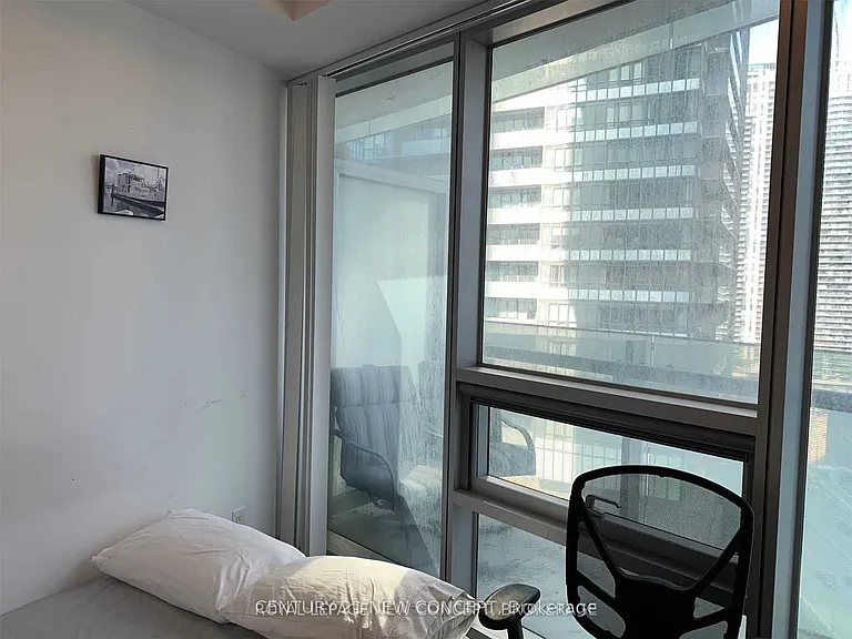 14 York St #1502 — Photo 18