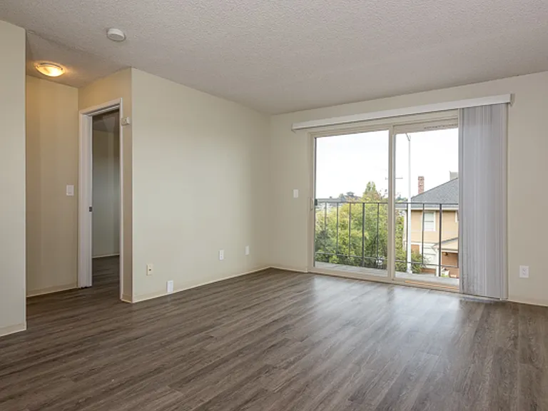 Stonebridge Apartments — Photo 28