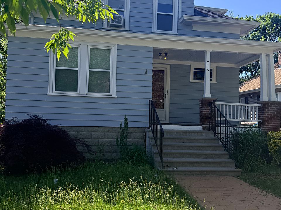 1st image of 716 River Ave Floor 1