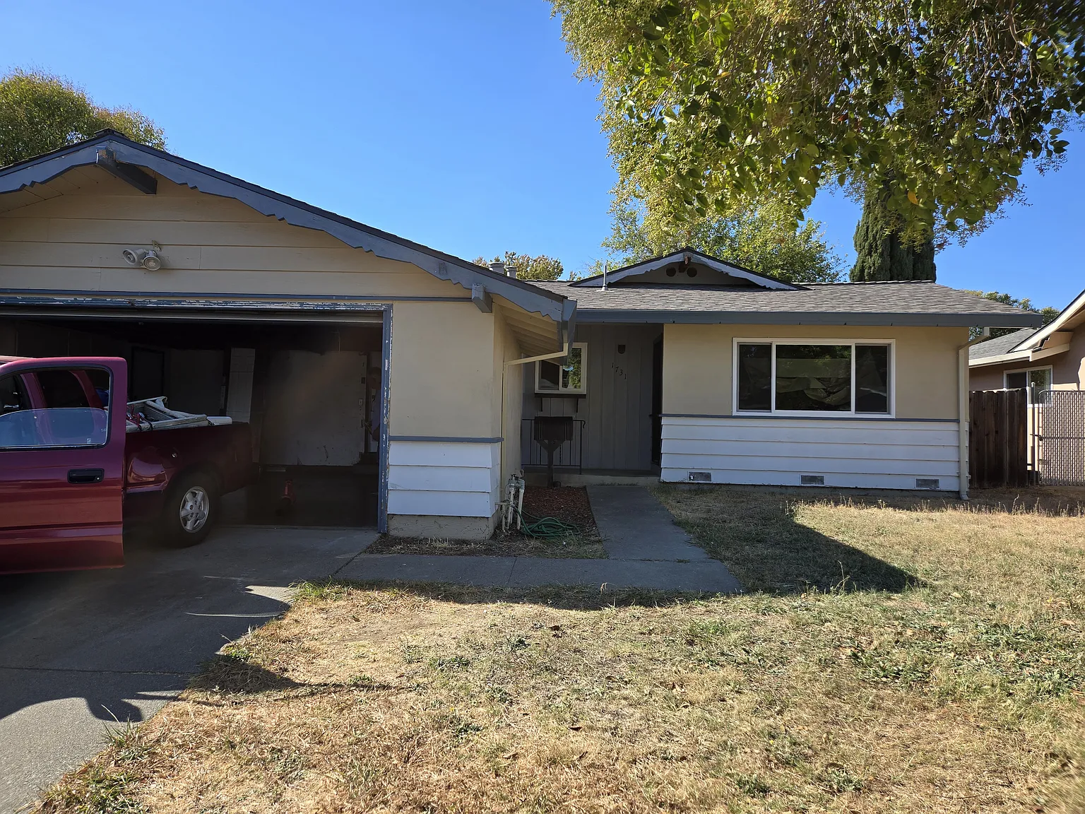 1731 Alford Dr photo 1
