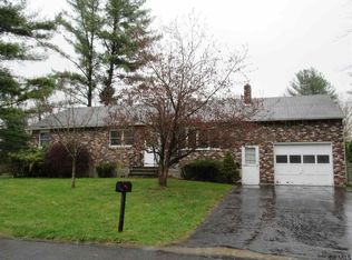 6 Wallace Dr, Delmar, NY 12054