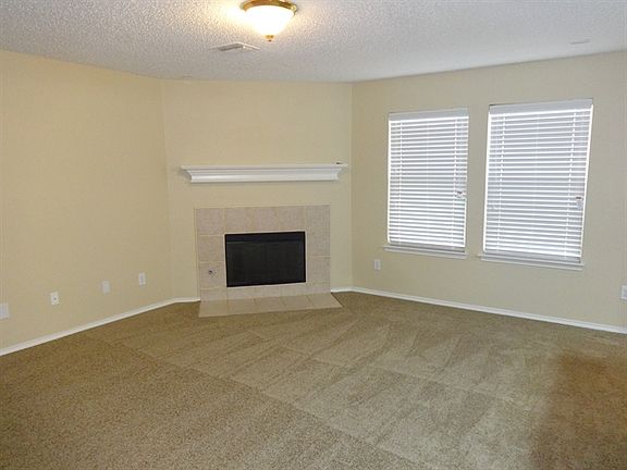 3rd image of 1903 Saint Lawrence Way