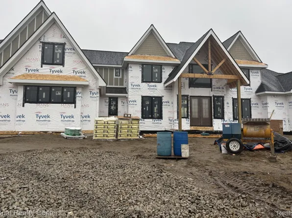 10376 Rosemarie Run, Brighton, MI 48114