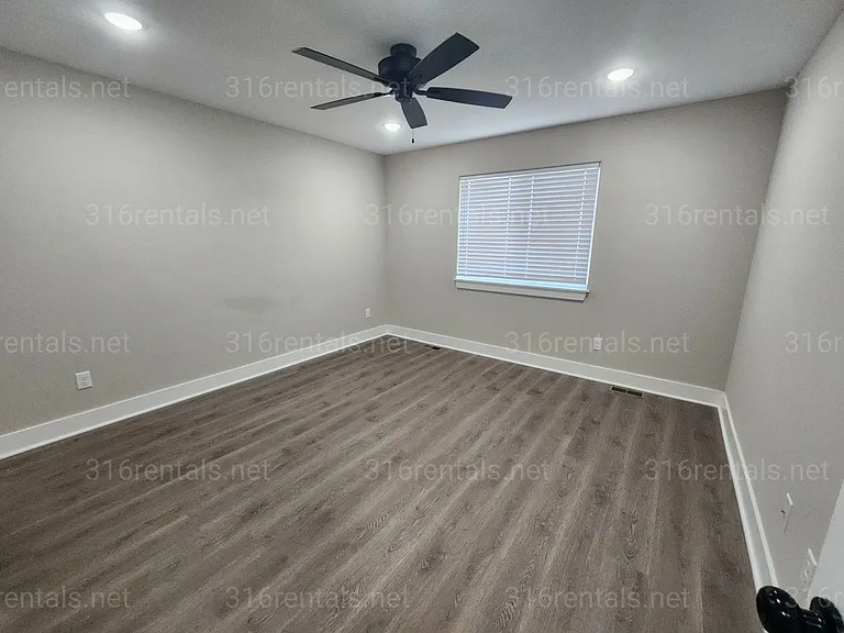 5258 N Plumthicket St — Photo 4