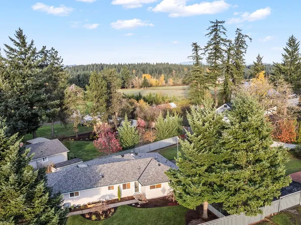 17990 S Fir Cone Ct, Oregon City, OR 97045