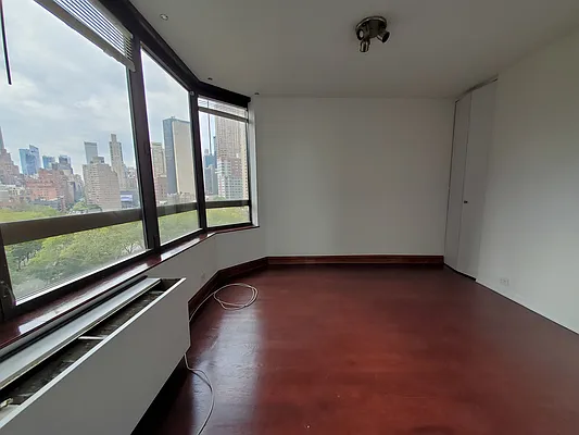 Rented by Luxury Habitat | media 8