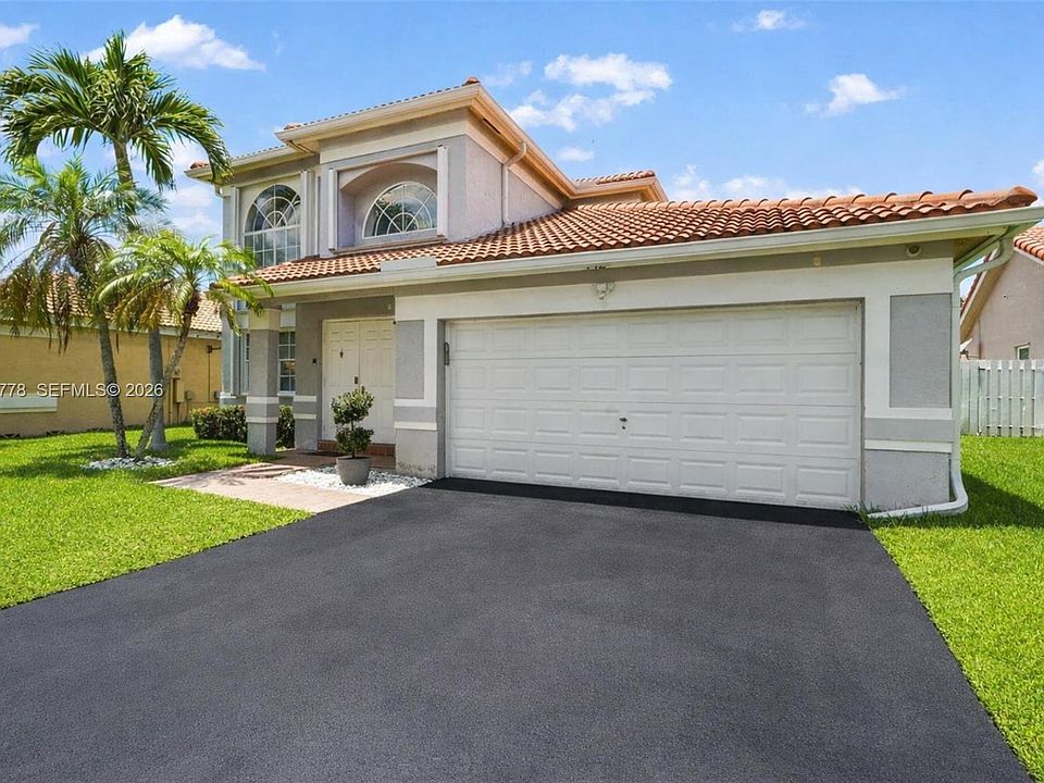 1st image of 1421 NW 129th Ave