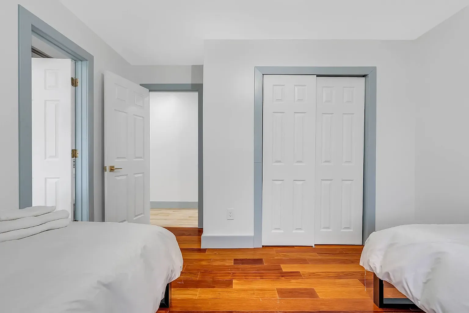 5 bed, 3004 sqft, $5,100 — Photo 4