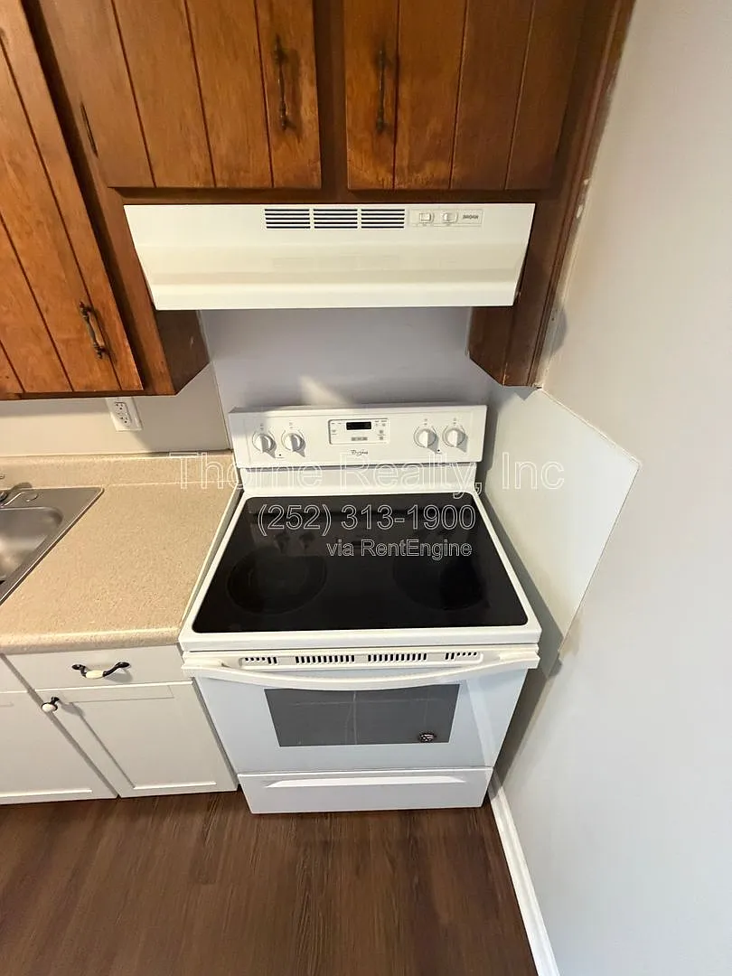 2 bed, 1.0 bath, $765 — Photo 4