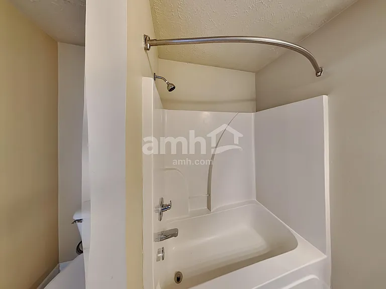 5031 Jillson Ct — Photo 12