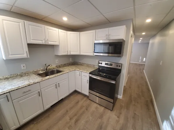 2 E Shore Rd #3, Greenwood Lake, NY 10925