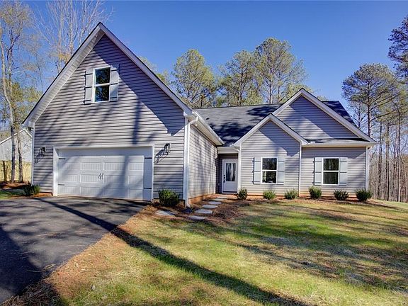 2nd image of 97 Malcom Rd