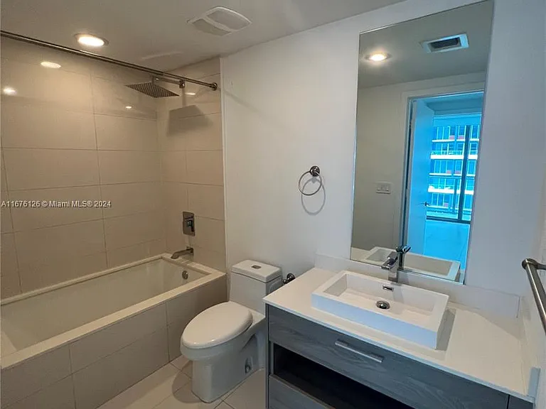 1300 S Miami Ave #18 — Photo 13