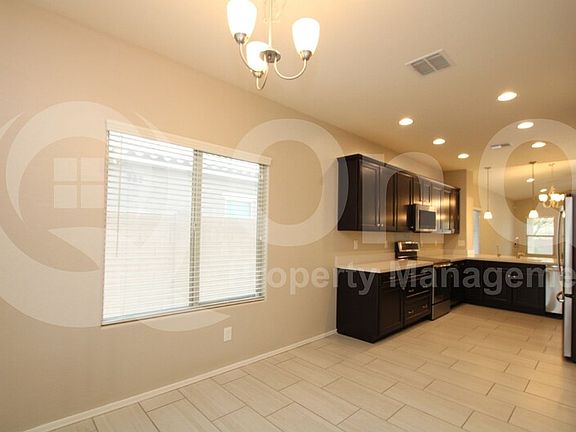 3rd image of 2321 E Runaway Bay Pl