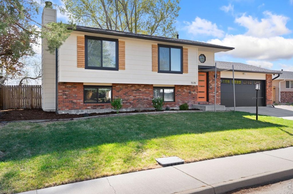 1578 S Del Norte Ave