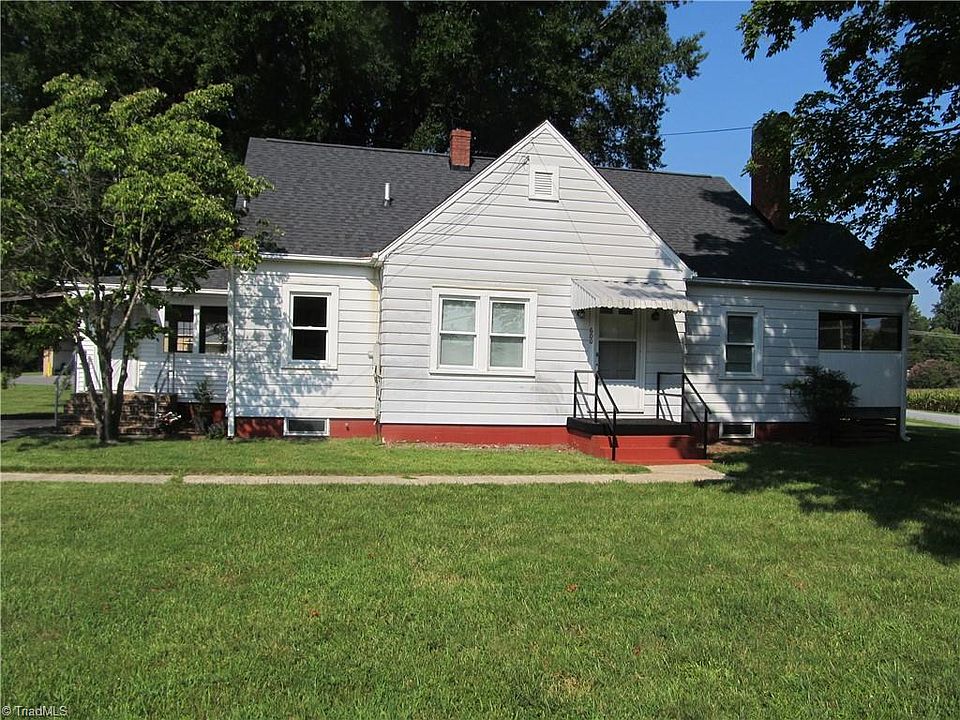 1st image of 600 Lincoln St
