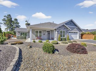 88084 Lake Point Dr, Florence, OR 97439