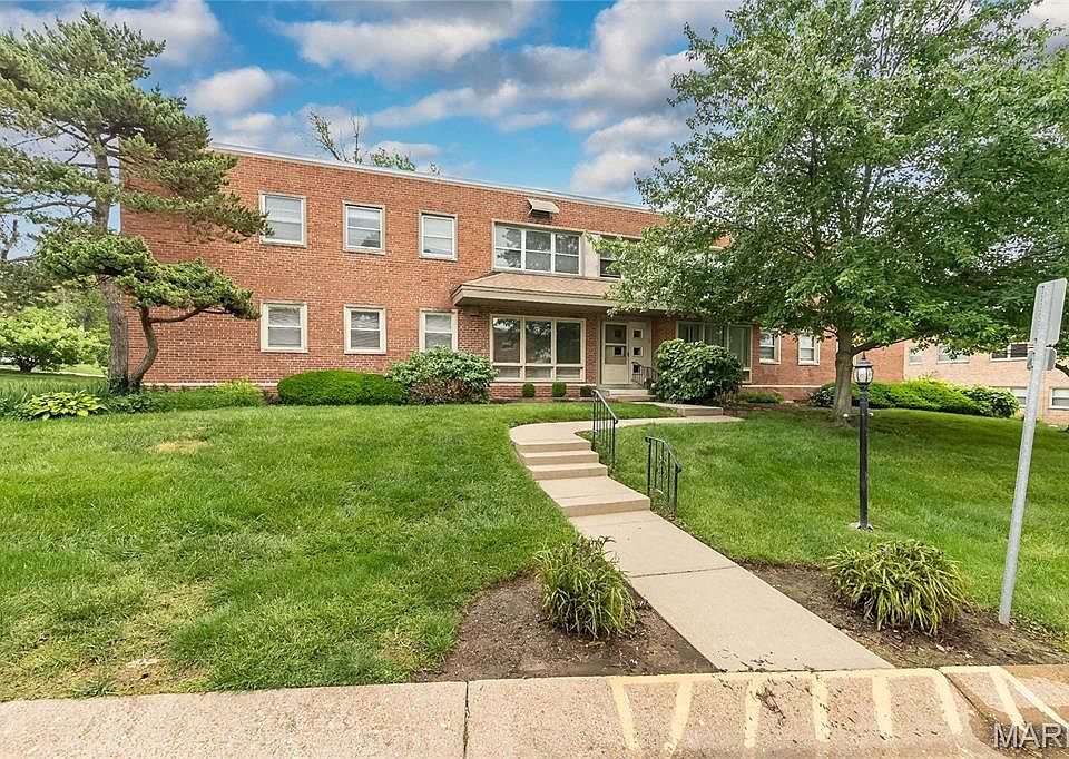 1st image of 5 Delcrest Ct APT 204