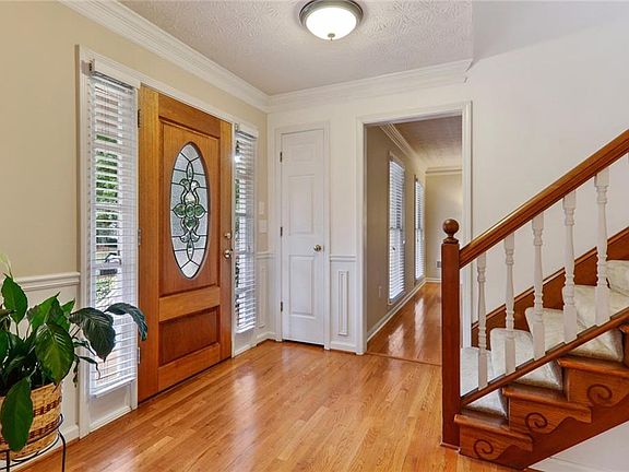 4th image of 3832 Grahams Port Ln