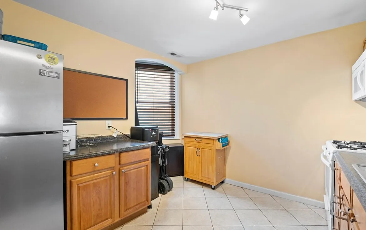 1 bed, $1,285 — Photo 3