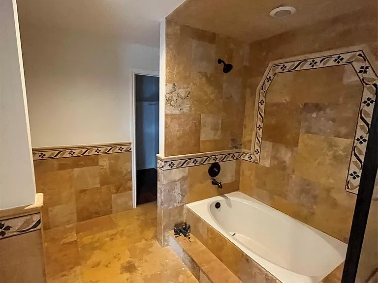 15506 Waldron Cir #A — Photo 7