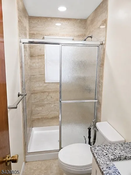 3 bed, 2.0 bath, $4,250 — Photo 3