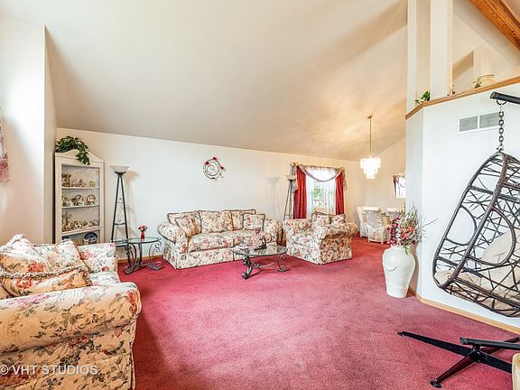 3rd image of 22816 Millard Ave