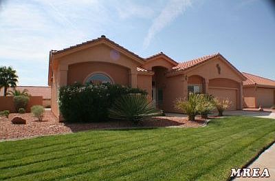 Living Room to Entry