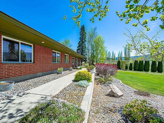 5th image of 2901 8th St SE