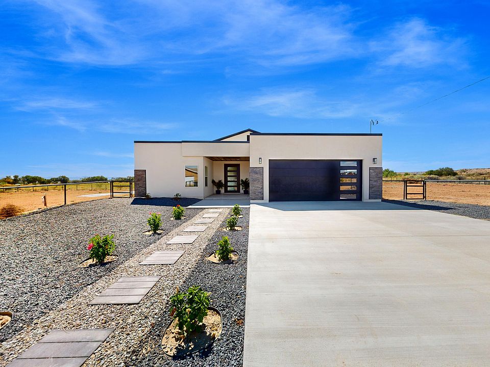 1st image of 6 Mesa Del Norte