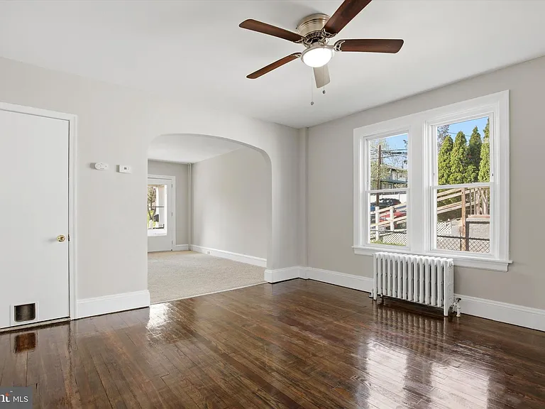 226 N Warren St — Photo 7