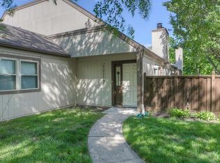12159 Charlotte St, Kansas City, MO 64146