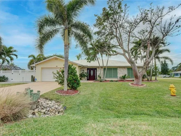 94 1st ST, BONITA SPRINGS, FL 34134