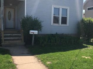 431 W 11th Ave, Oshkosh, WI 54902