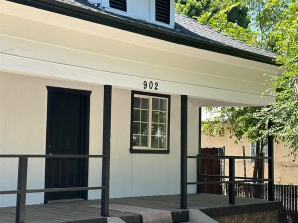 902 S Boyd Ave, Fresno, CA 93702