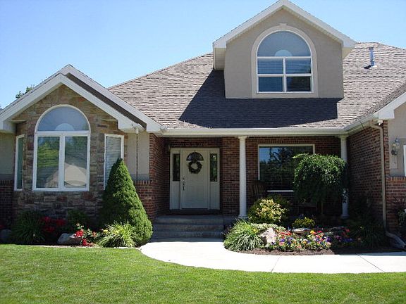 2nd image of 3591 Summerfield Dr