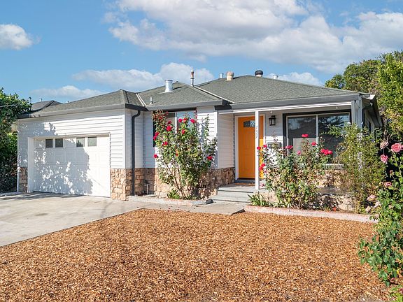 3rd image of 139 Abelia Way