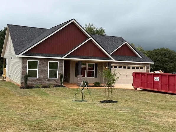 514 Davis Ln, Inman, SC 29349