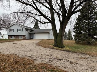 2385 Baxter Ave, Moorland, IA 50566
