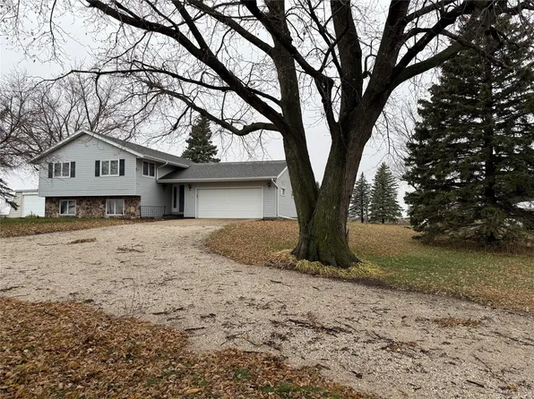 2385 Baxter Ave, Moorland, IA 50566