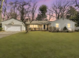 55 Knollwood Cir, Longmeadow, MA 01106