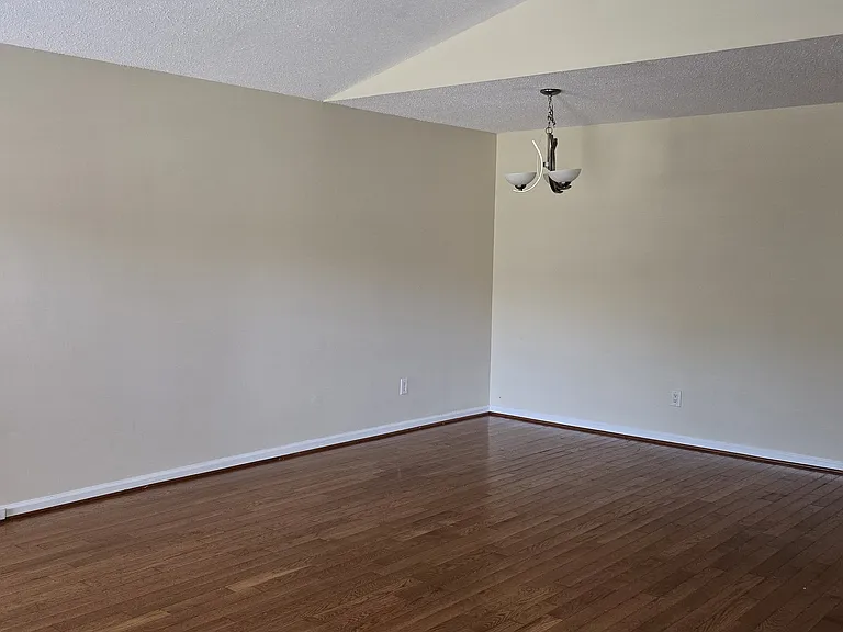 3814 Summerwood Ct — Photo 16