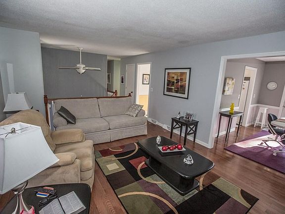 4th image of 119 Brookwood Ln