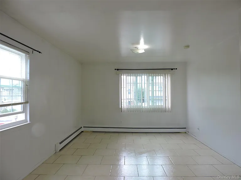 235 Fieldmere St — Photo 2